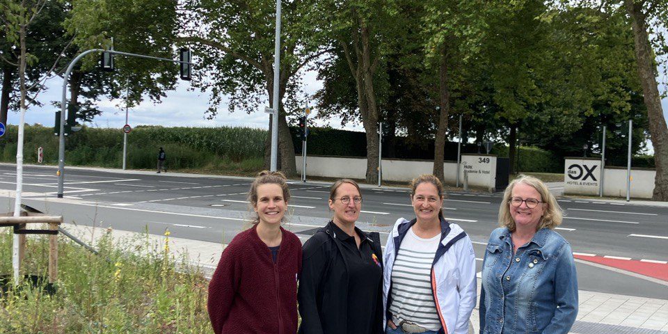 Die vier Kandidatinnen vor der Roxeler Straße